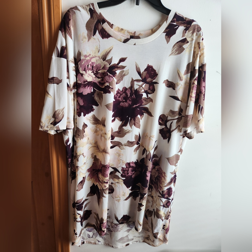 Lularoe 3x brown and white floral top